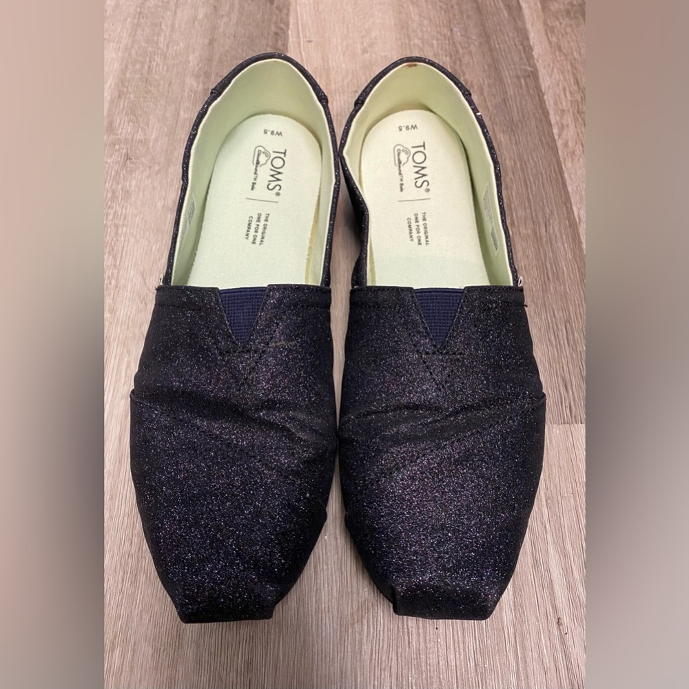 Fox Blue Slip On Toms Shoes, size W9.5